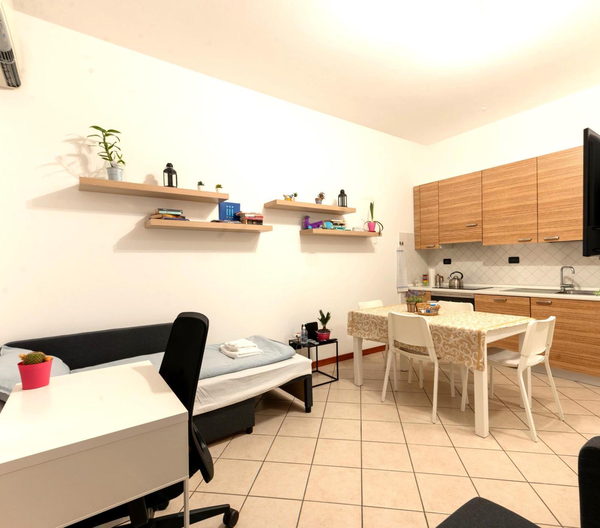 Holiday Apartment - Brescia Centro - Parcheggio Privato Exterior foto